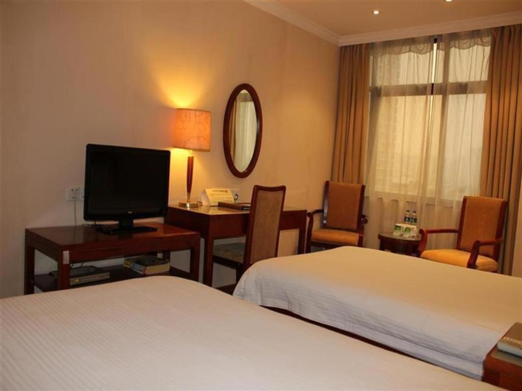 Greentree Inn Shenzhen Dongmen Business Hotel מראה חיצוני תמונה